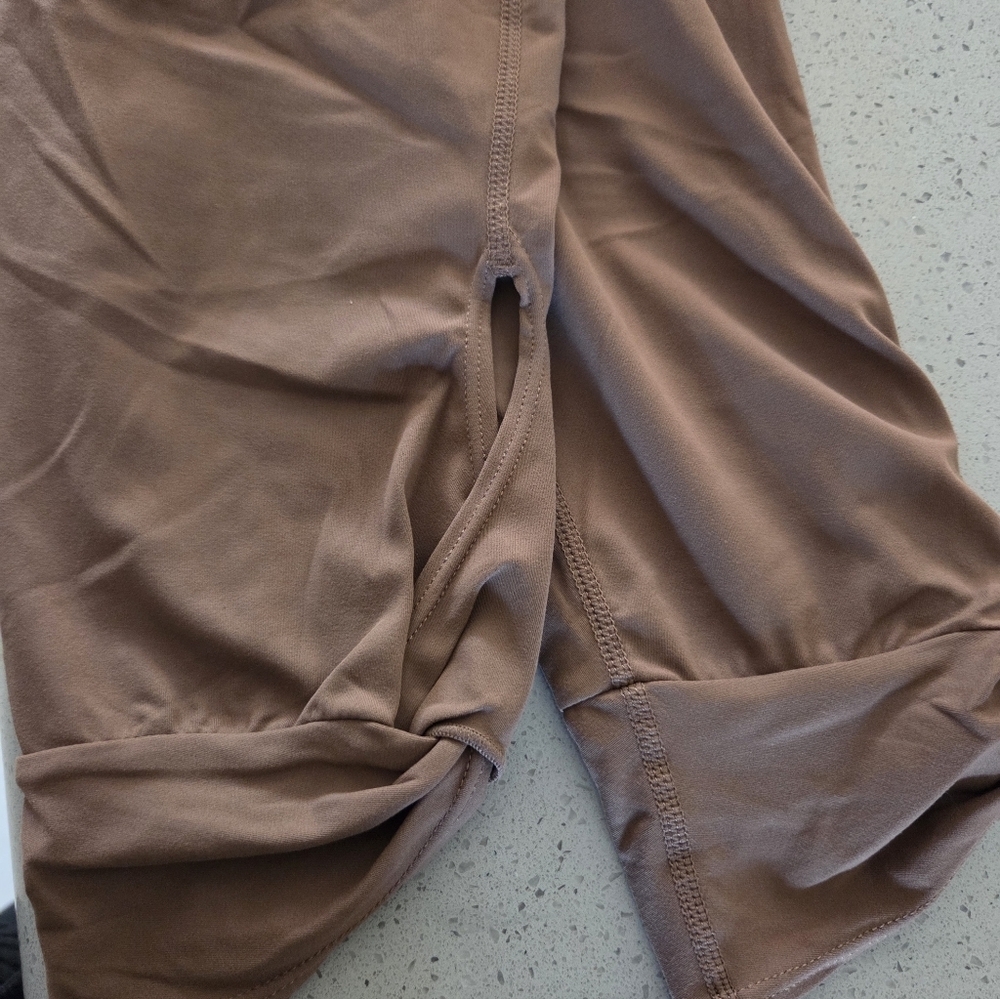 HALARA Women's Chocolate Brown Leggings - Picture 2 of 2